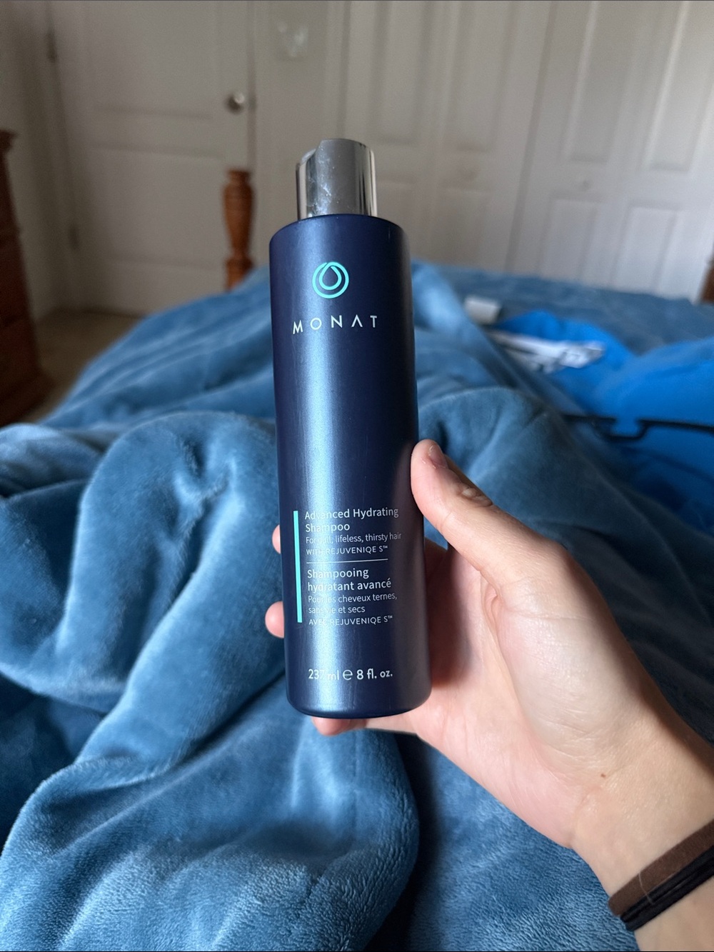MONAT Advanced Hydrating Shampoo - Deep Navy Blue Bottle